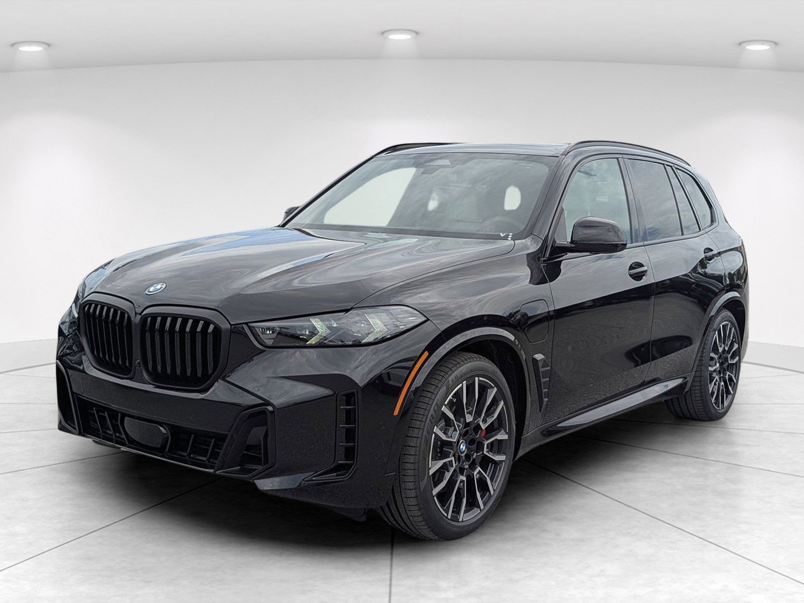 New 2026 BMW X5 xDrive50e w/ M Sport Package AWD/4WD image 3