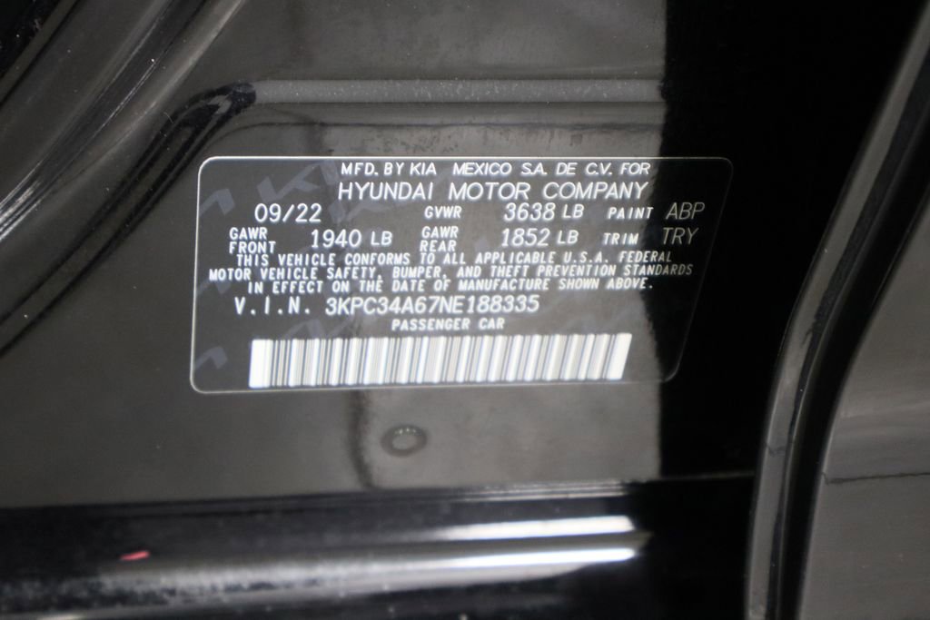 Used 2022 Hyundai Accent Limited image 36