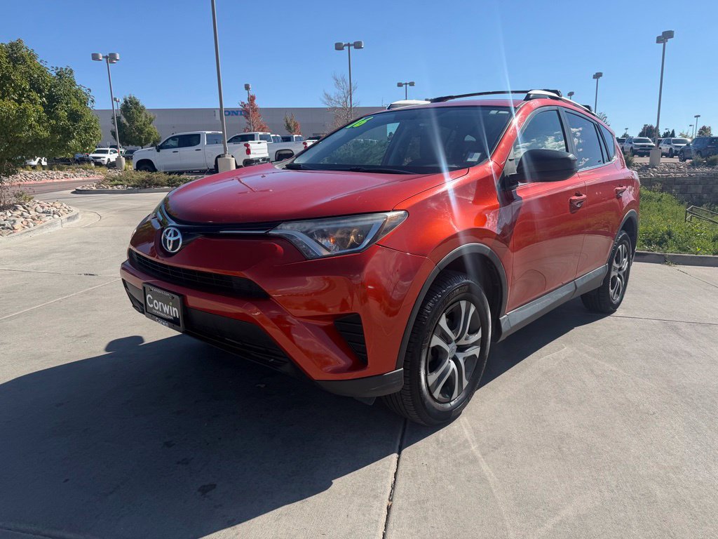 Used 2016 Toyota RAV4 LE AWD/4WD image 3