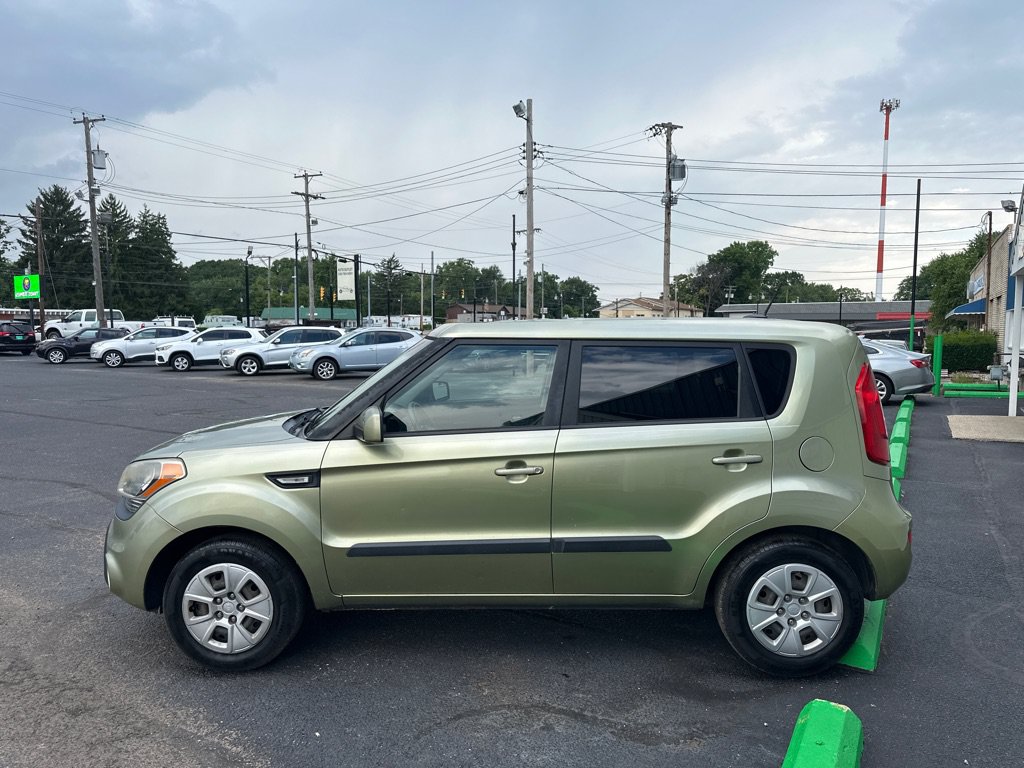 Used 2012 Kia Soul FWD image 4
