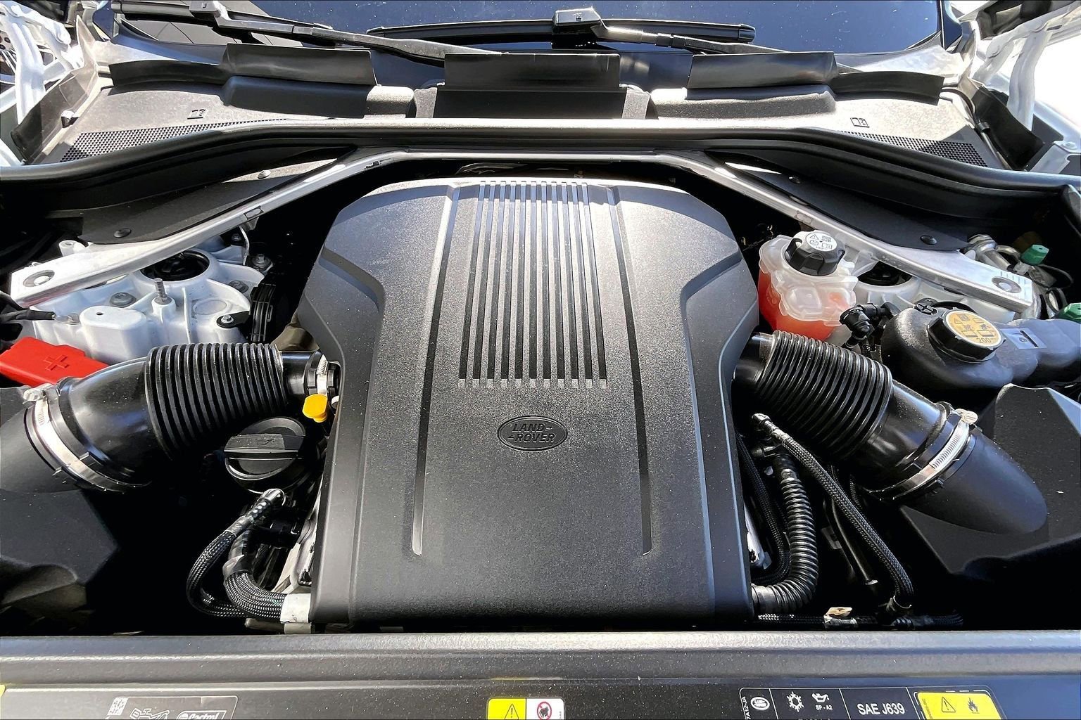 Used 2024 Land Rover Range Rover SE image 9