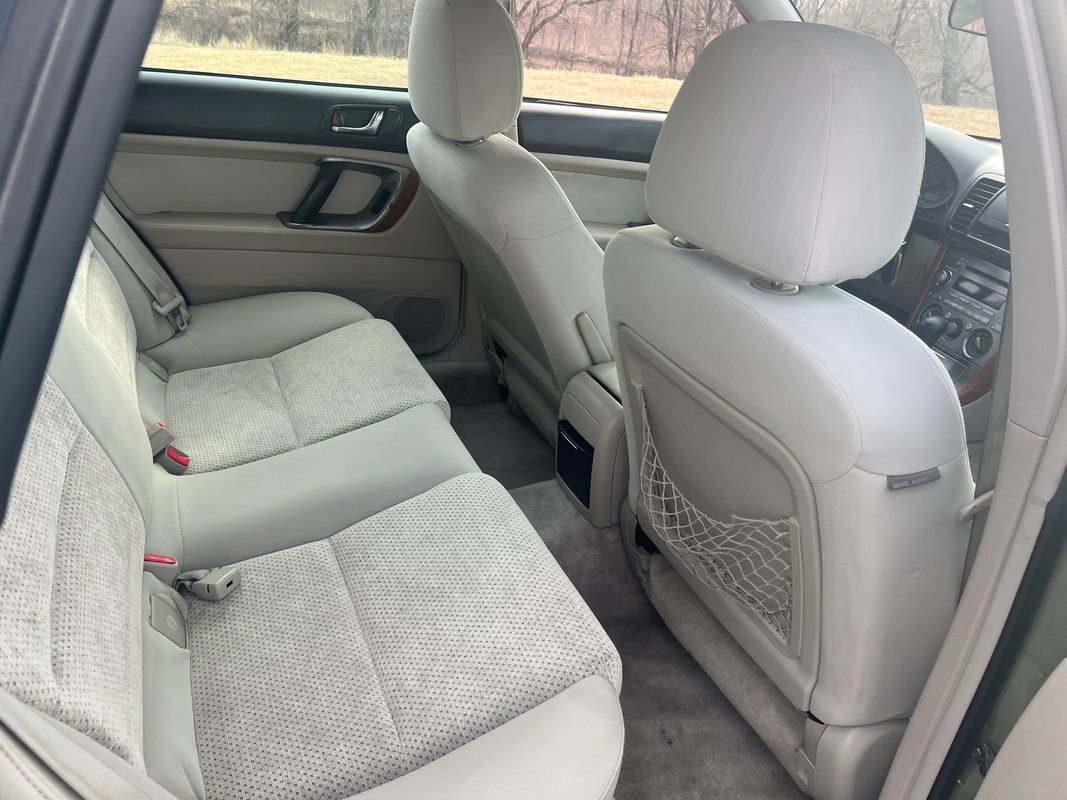 Used 2005 Subaru Outback 2.5i image 23