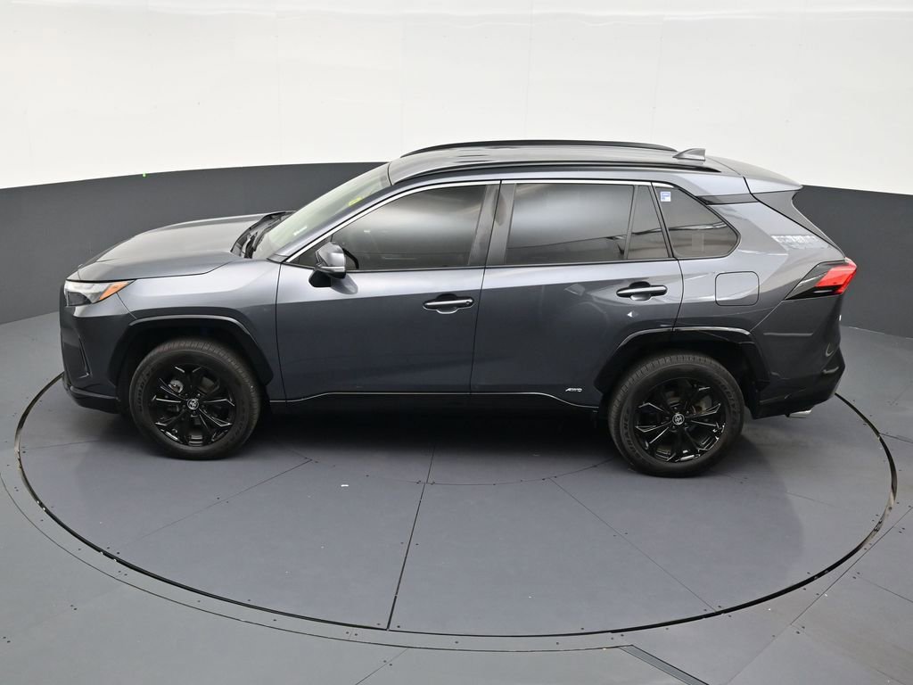 Used 2023 Toyota RAV4 SE AWD/4WD image 14