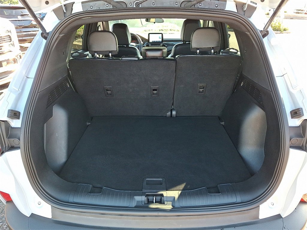 Used 2025 Ford Escape ST-Line image 29