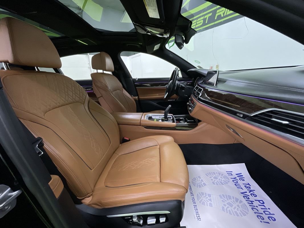 Used 2016 BMW 750i xDrive image 30