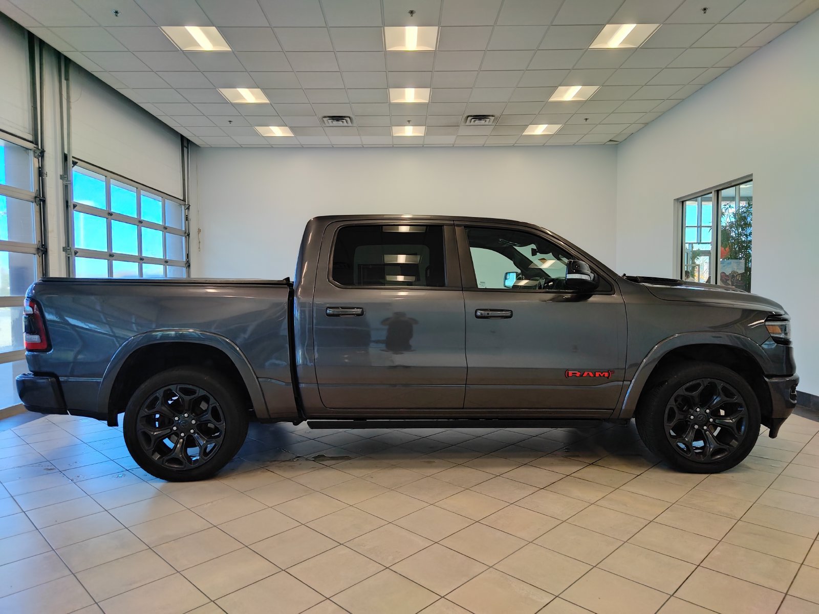 Used 2022 RAM 1500 Limited w/ (RED) Edition AWD/4WD image 2