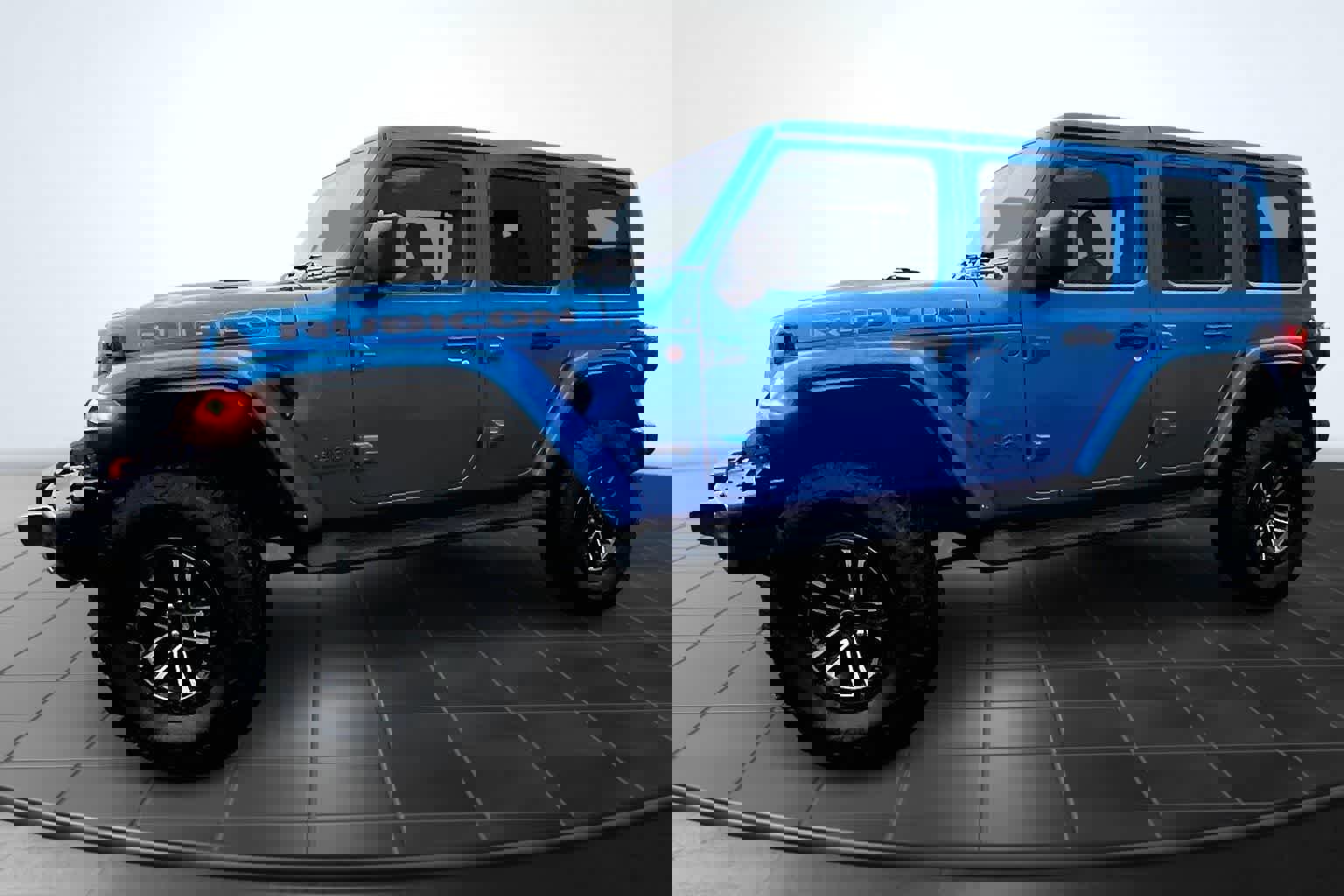 Used 2025 Jeep Wrangler Unlimited Rubicon image 3
