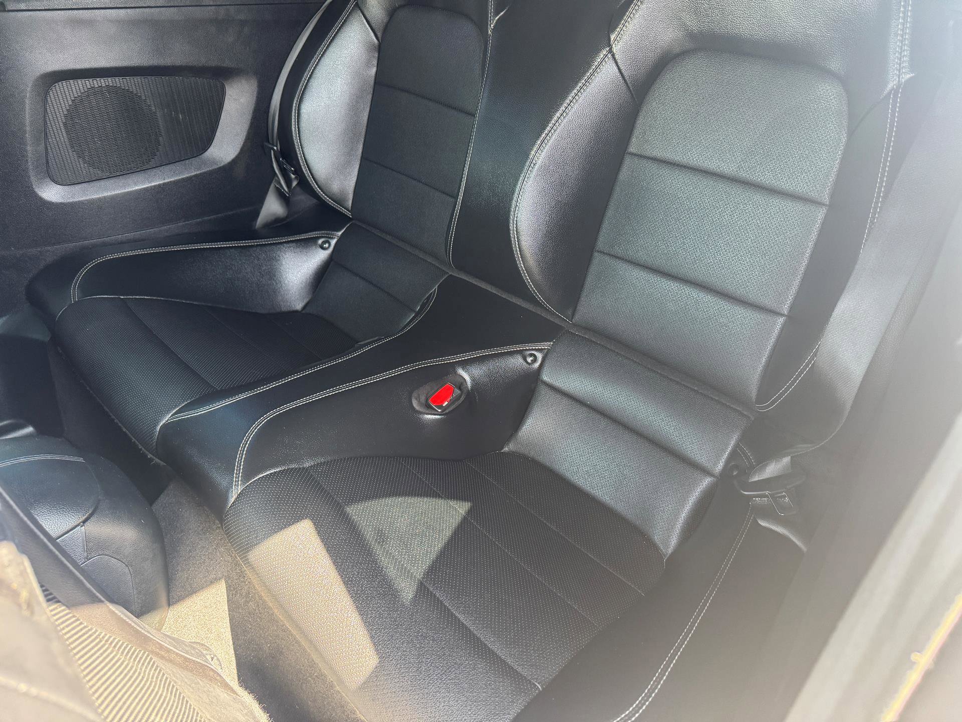 Used 2022 Ford Mustang Premium image 10