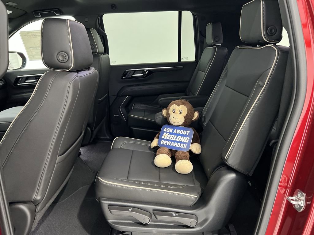 New 2025 Chevrolet Suburban Premier AWD/4WD image 23
