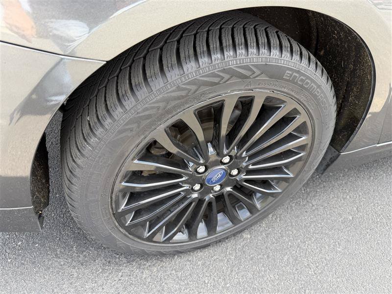 Used 2018 Ford Fusion Titanium AWD/4WD image 15