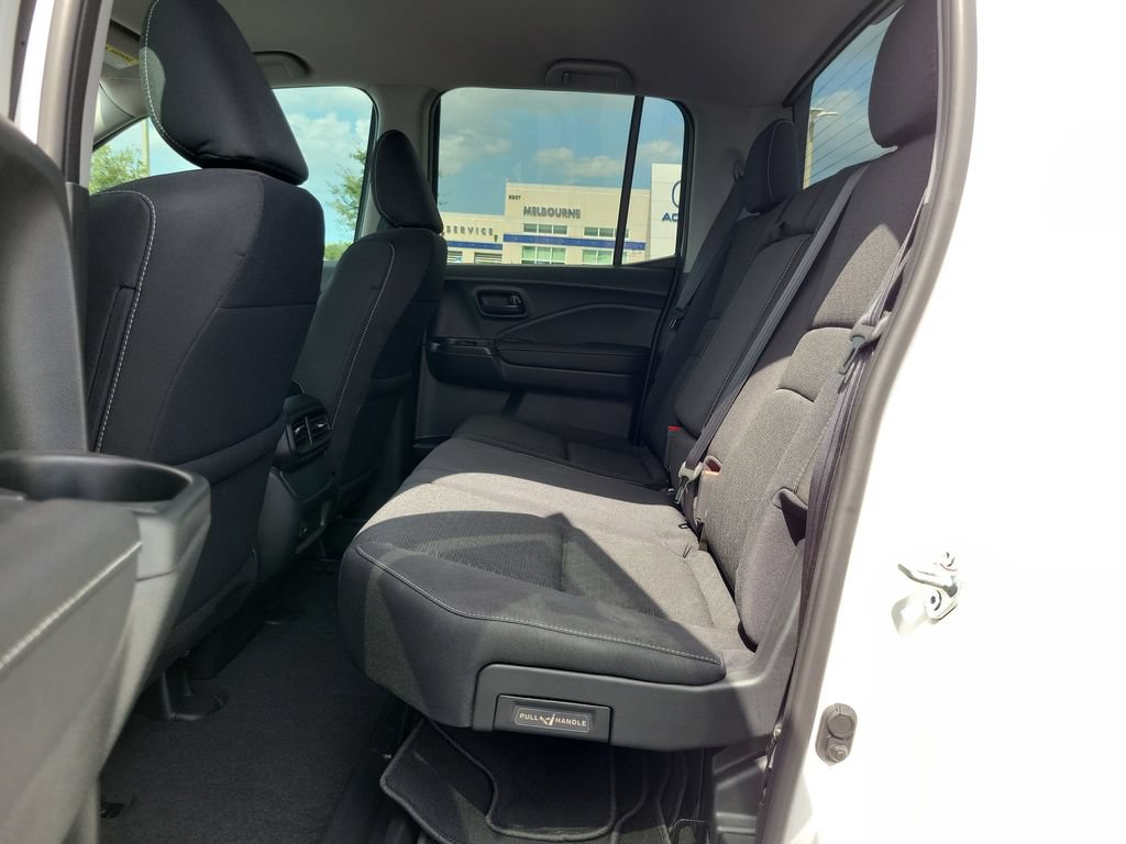 Used 2025 Honda Ridgeline Sport image 10