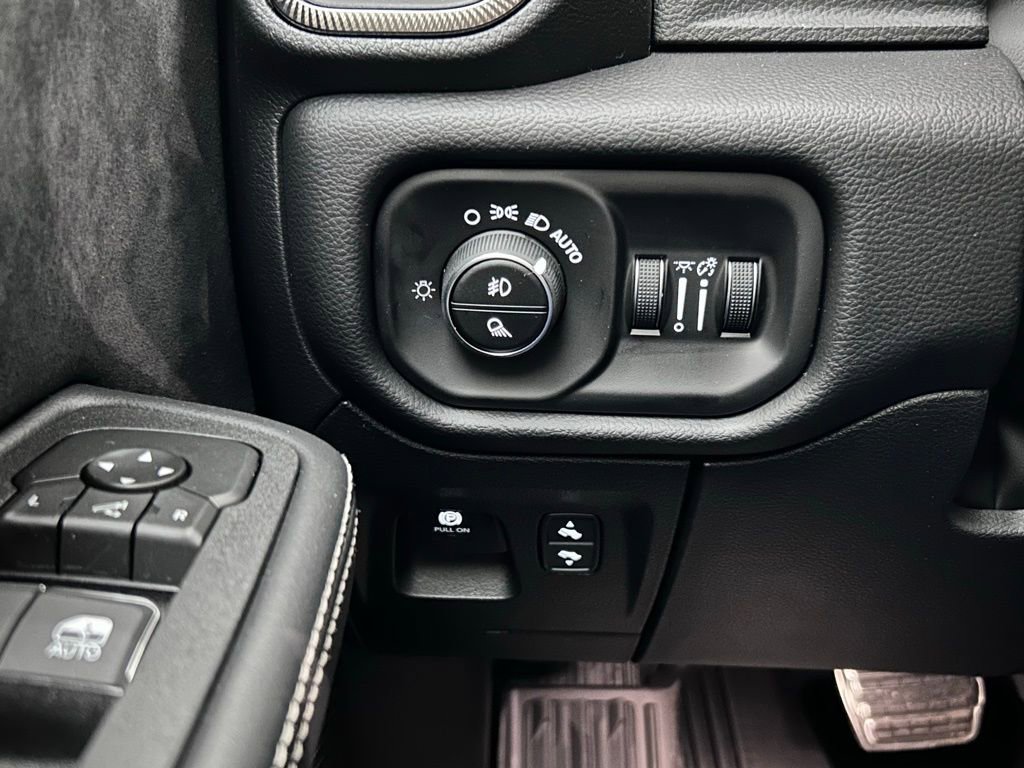 New 2026 RAM 1500 RHO image 19