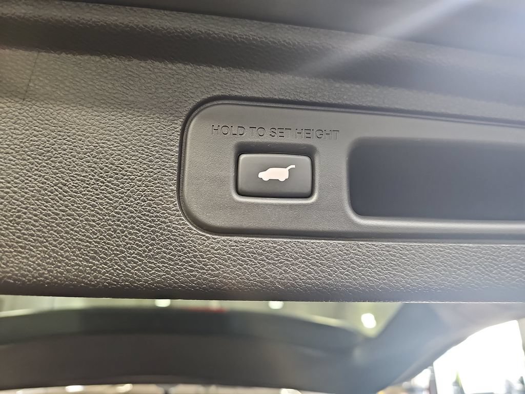 Used 2018 Honda Odyssey Touring image 18