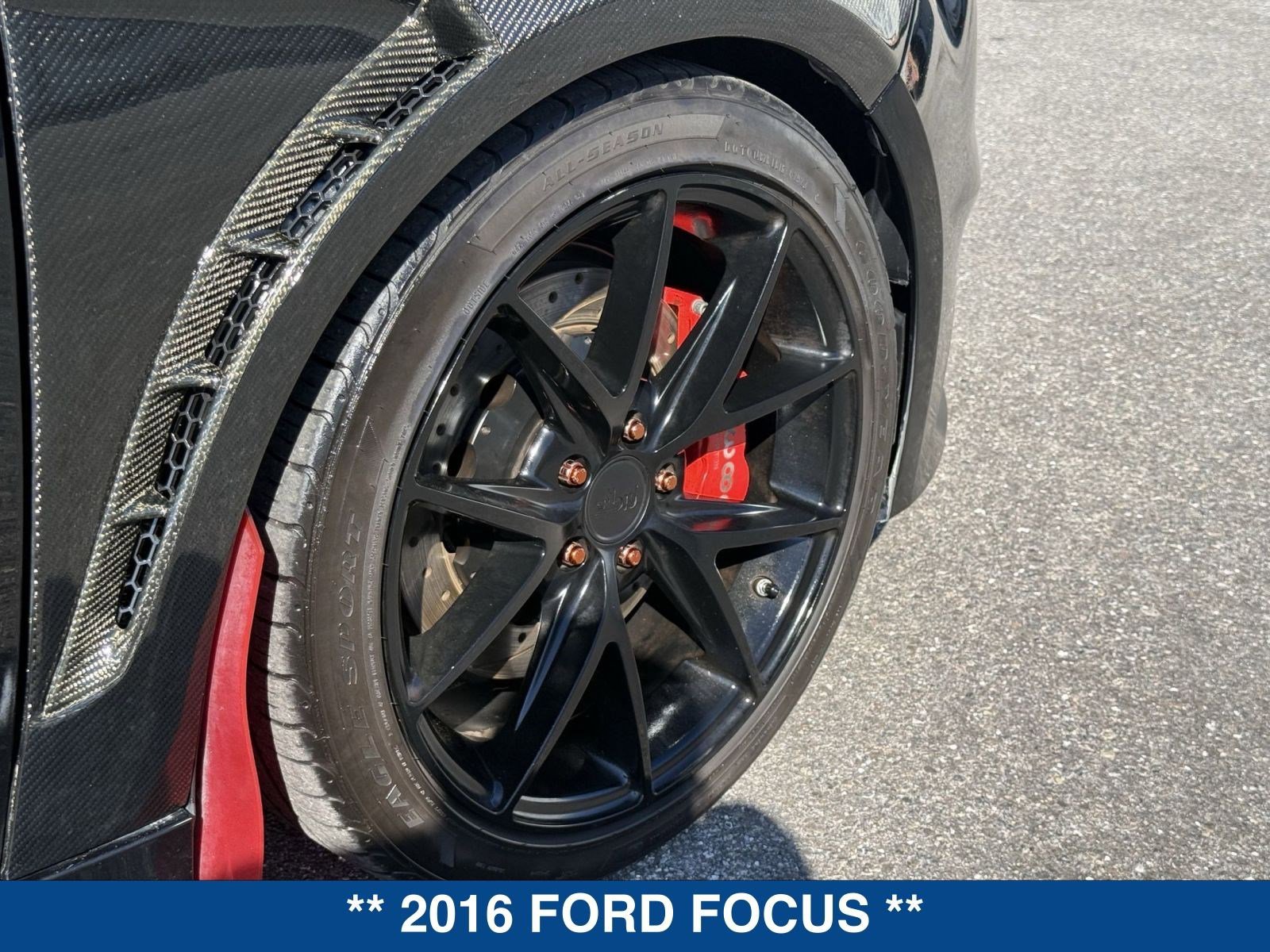 Used 2016 Ford Focus ST w/ Equipment Group 402A image 12