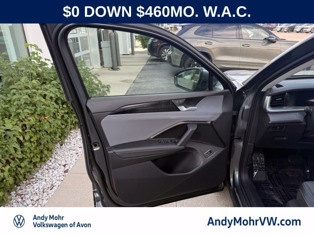 Used 2026 Volkswagen Tiguan SE FWD image 13