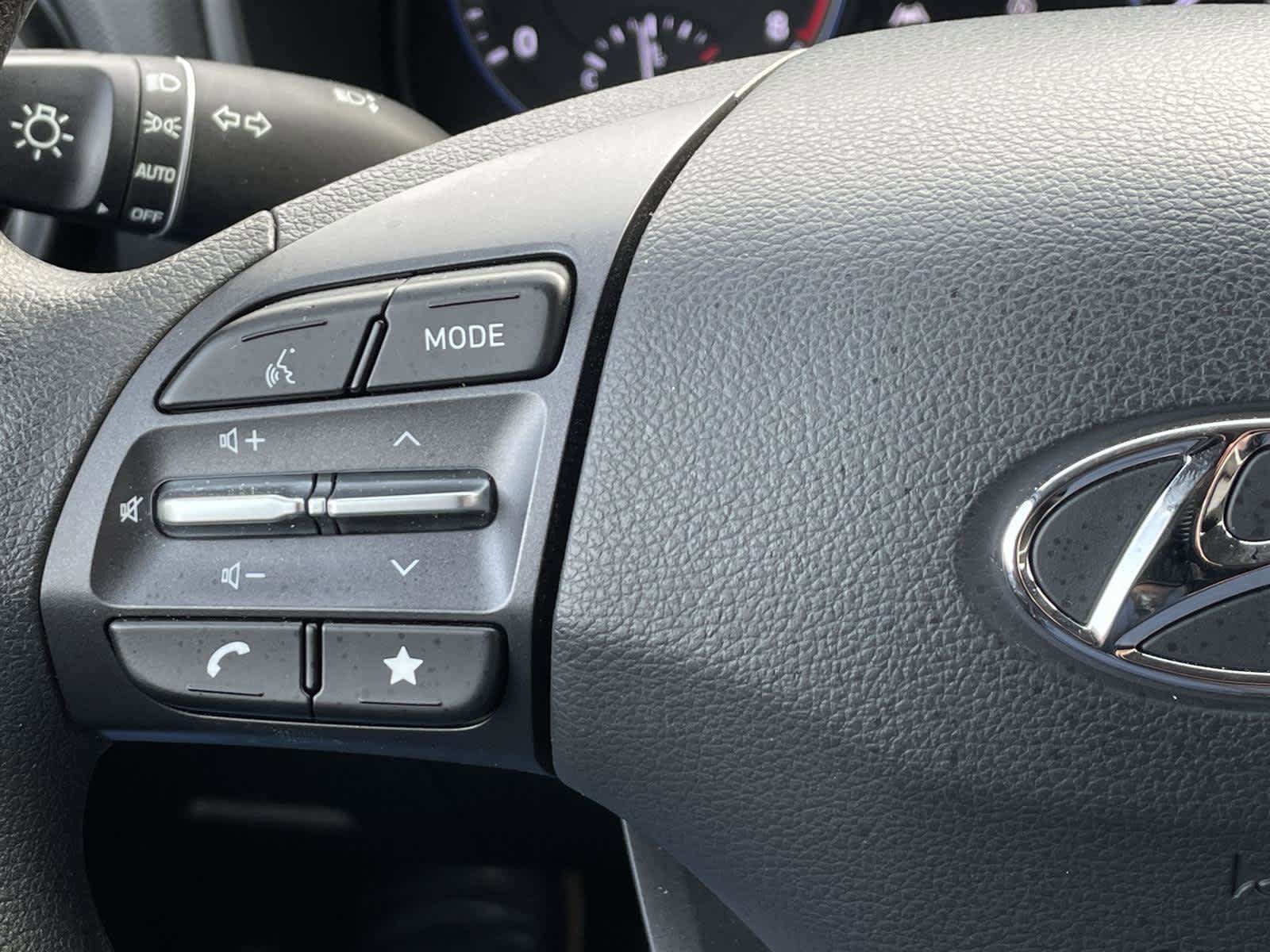 Used 2023 Hyundai Kona SEL AWD/4WD image 26
