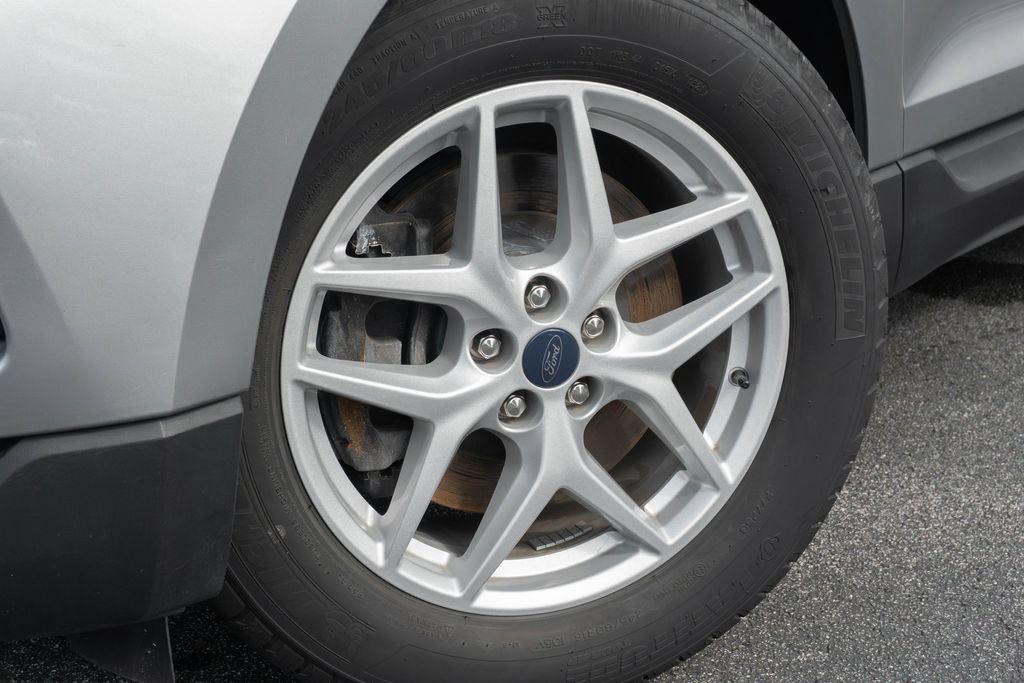 Used 2021 Ford Edge SE AWD/4WD image 2