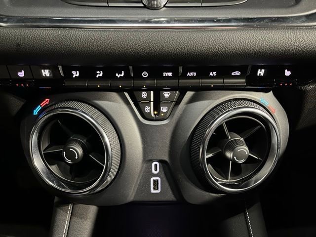 Used 2025 Chevrolet Blazer LT FWD image 30
