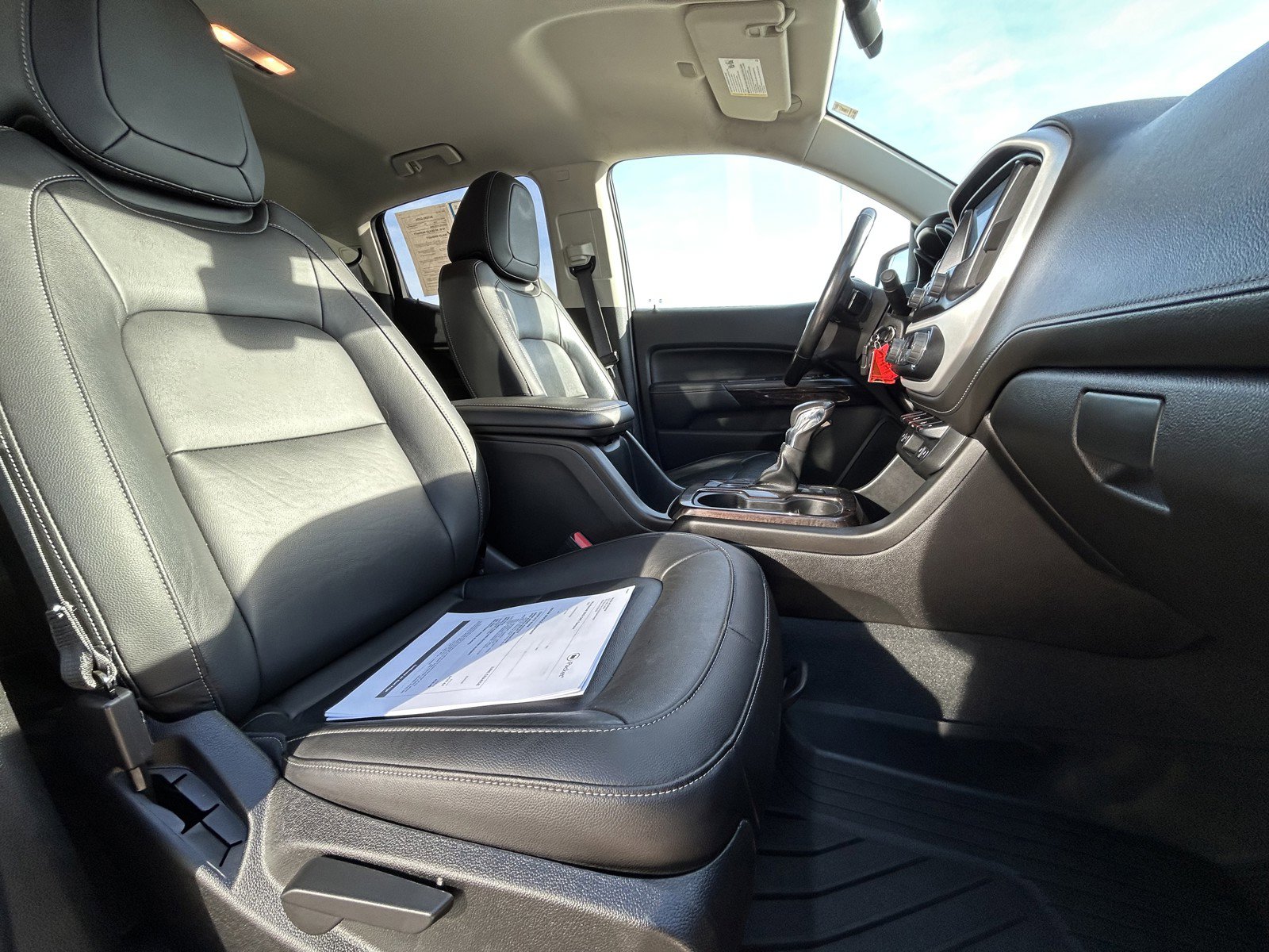 Used 2022 GMC Canyon Elevation image 21