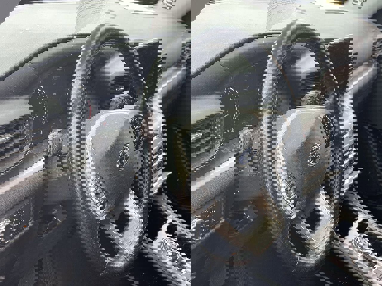 Used 2021 Ford Explorer XLT image 6