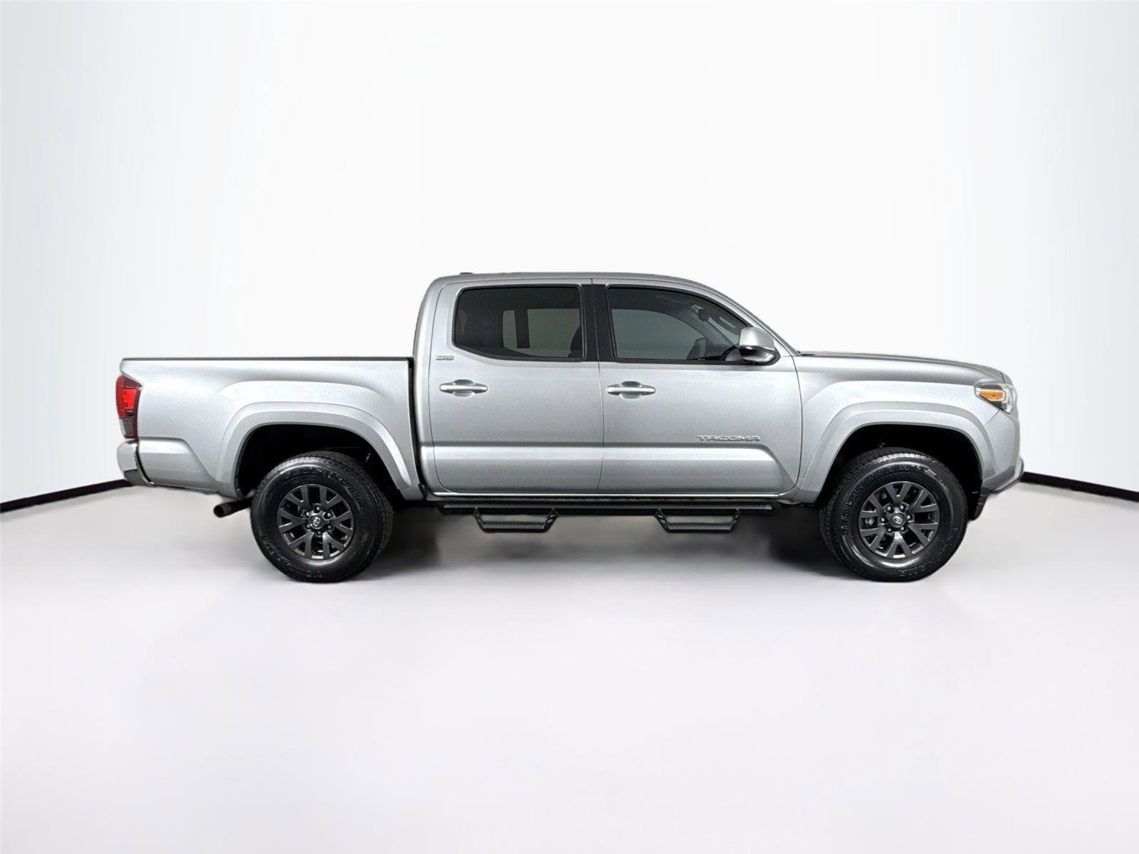 Certified 2023 Toyota Tacoma SR5 image 10