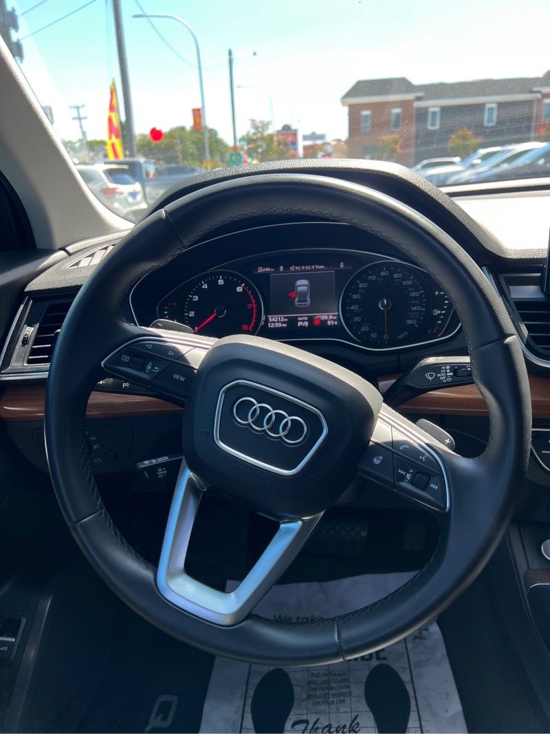 Used 2022 Audi Q5 2.0T Premium w/ Convenience Package image 18