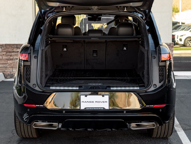 New 2026 Land Rover Range Rover Sport Dynamic SE AWD/4WD image 28