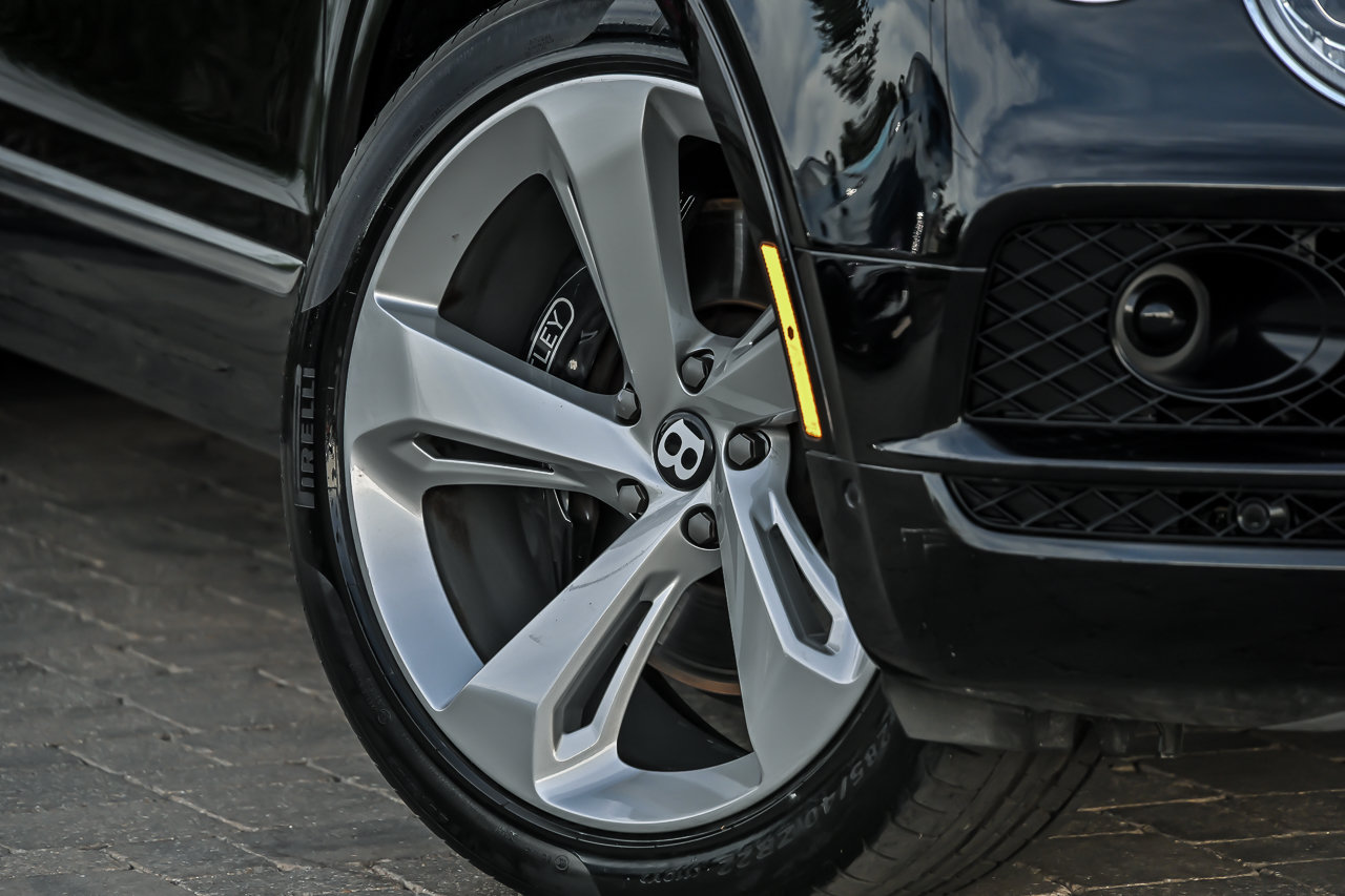 Used 2020 Bentley Bentayga AWD/4WD image 3