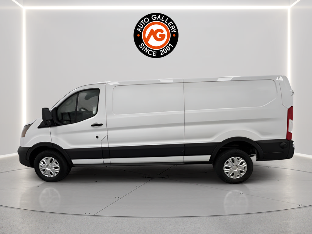 Used 2024 Ford Transit 250 Low Roof RWD image 4