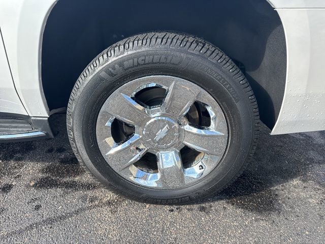 Used 2017 Chevrolet Suburban Premier image 29