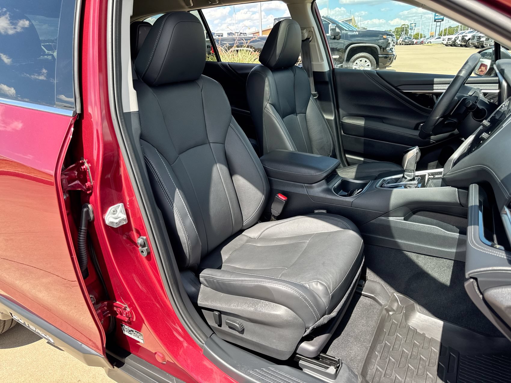Used 2024 Subaru Outback Touring XT AWD/4WD image 25