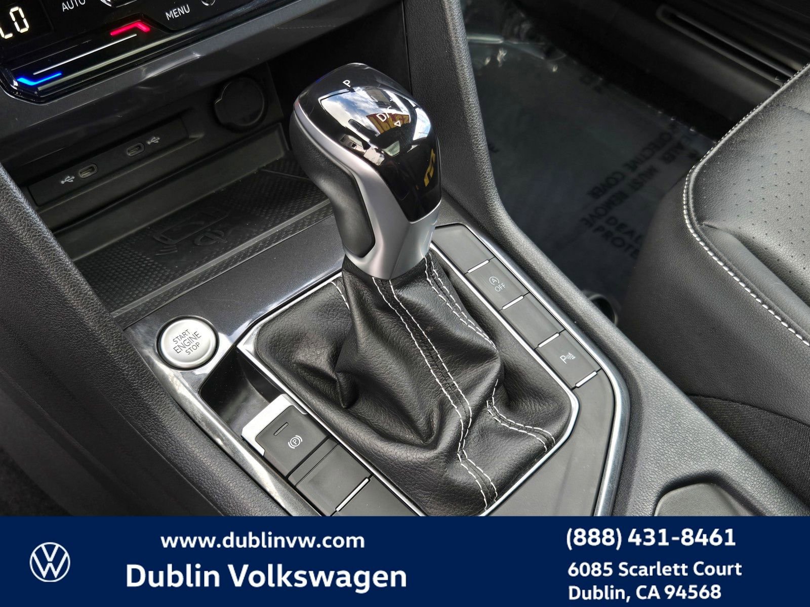Certified 2023 Volkswagen Tiguan SE R-Line image 19