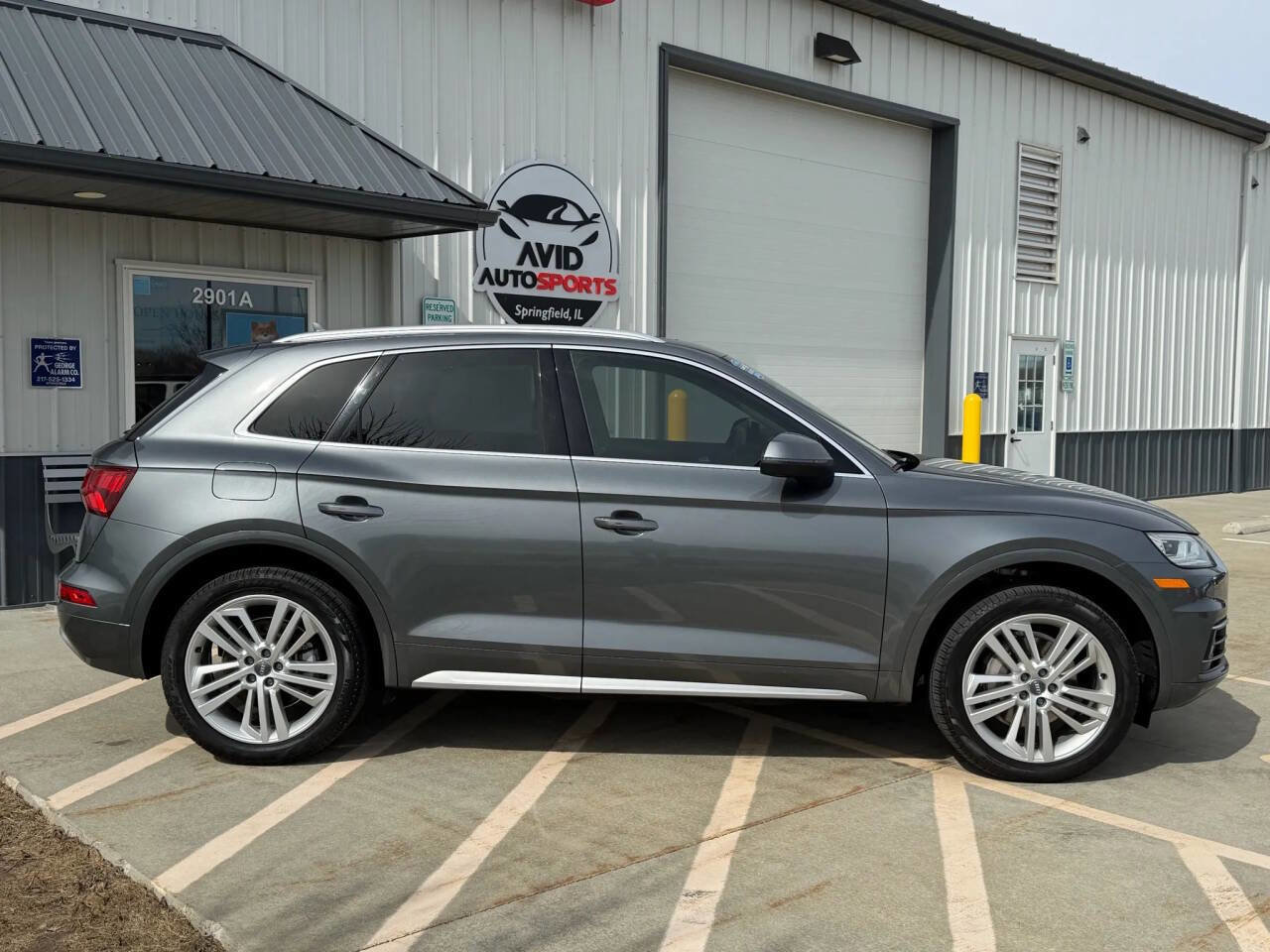 Used 2018 Audi Q5 2.0T Premium Plus w/ Premium Plus Package image 3