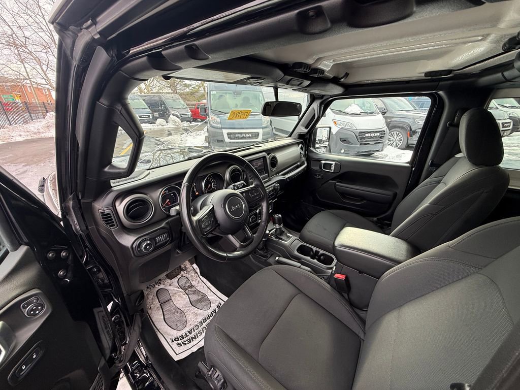 Used 2022 Jeep Wrangler Sport S image 11
