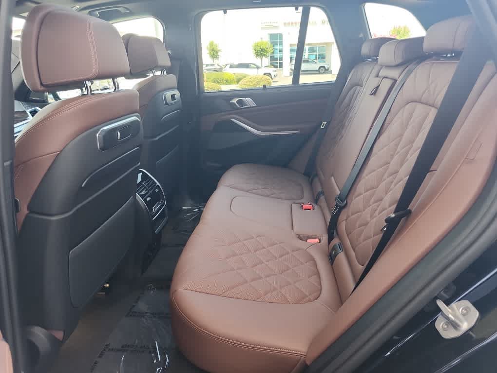 New 2026 BMW X5 xDrive50e w/ Executive Package AWD/4WD image 21