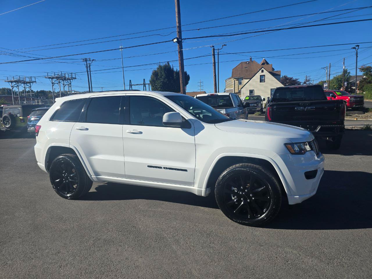 Used 2021 Jeep Grand Cherokee Laredo AWD/4WD image 5