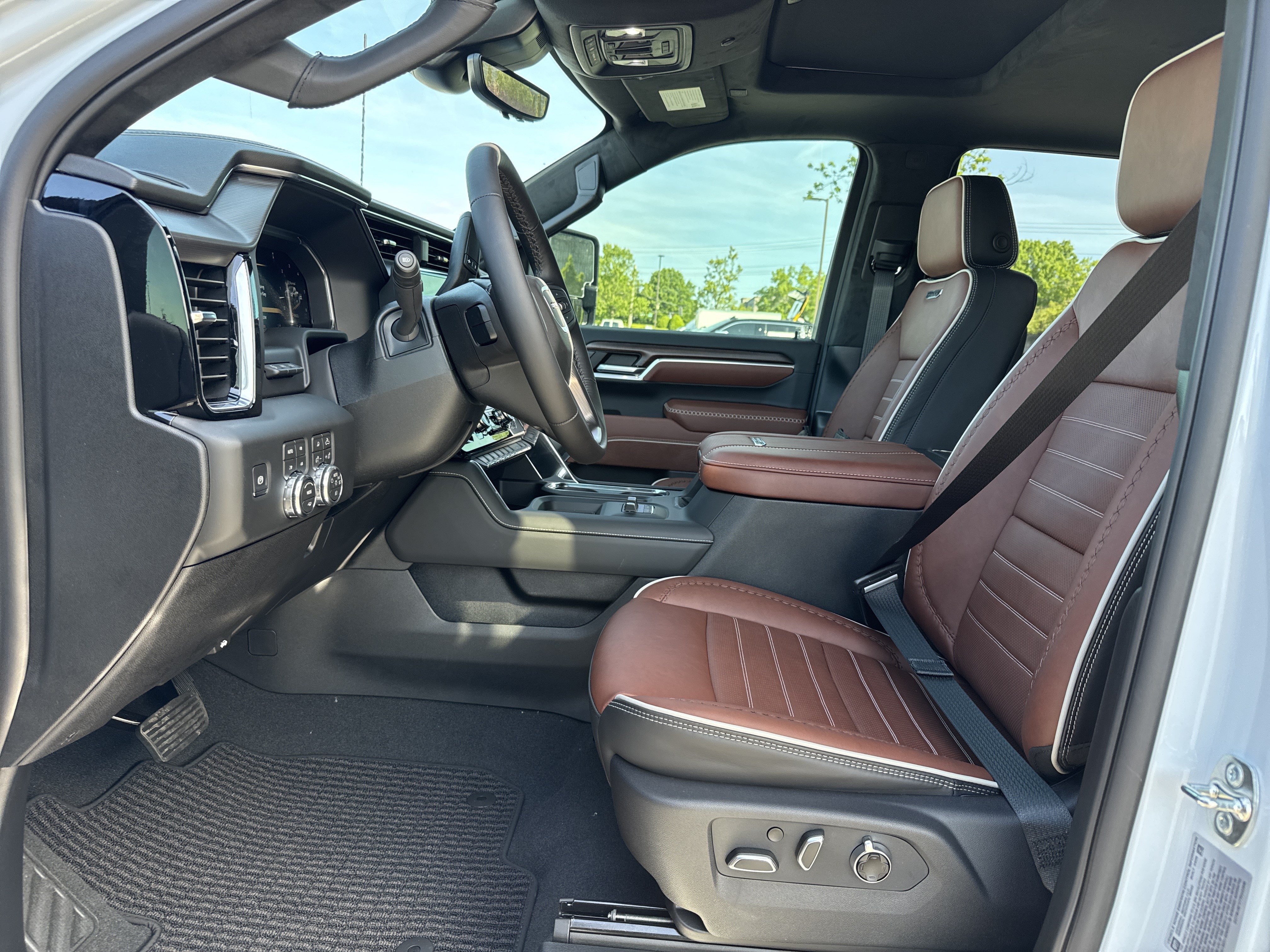 New 2026 GMC Sierra 2500 Denali Ultimate AWD/4WD image 16