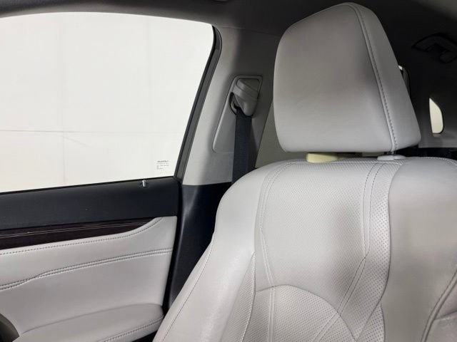 Used 2016 Lexus RX 450h AWD image 16