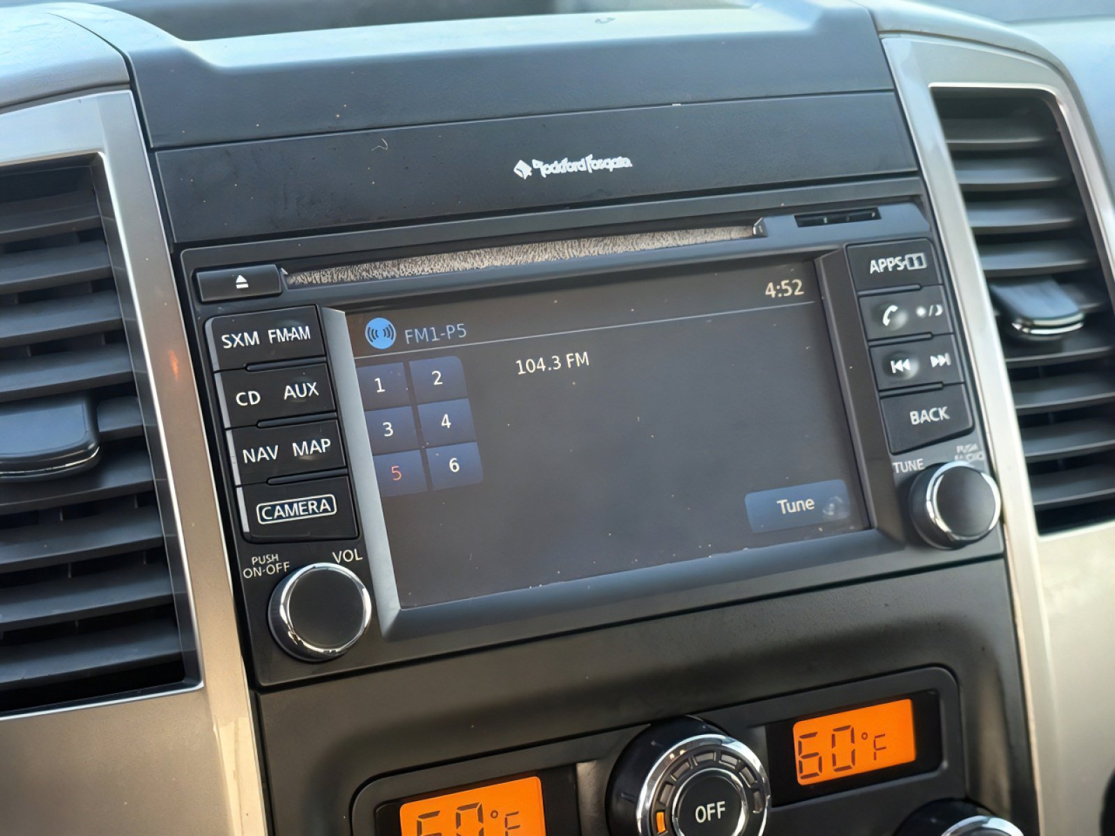 Used 2019 Nissan Frontier SL image 19