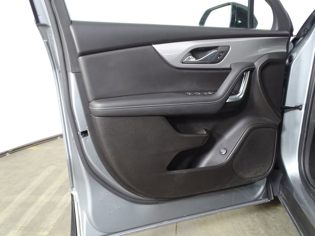 Used 2024 Chevrolet Blazer LT w/ Convenience Package FWD image 17