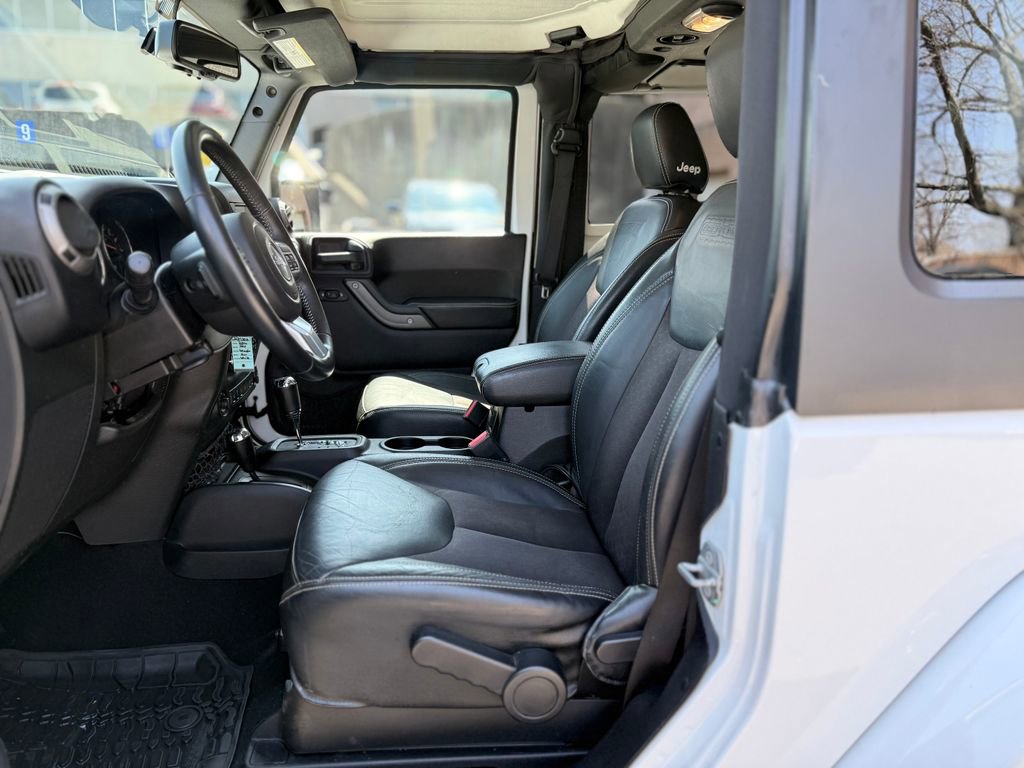 Used 2016 Jeep Wrangler Sport AWD/4WD image 9