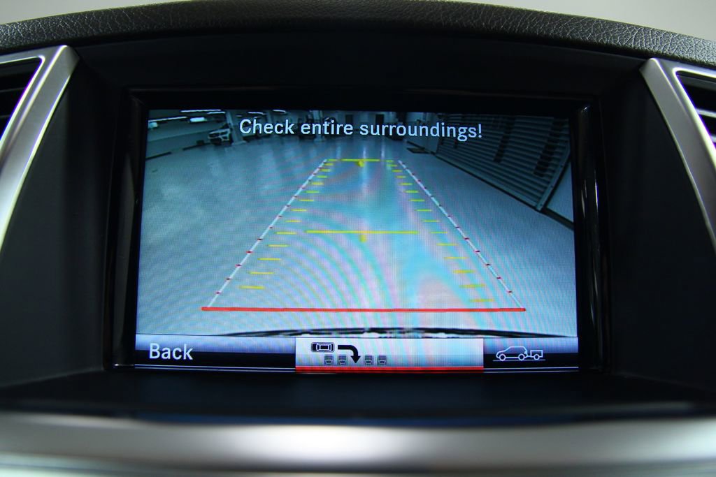 Used 2014 Mercedes-Benz ML 350 BlueTEC 4MATIC image 12