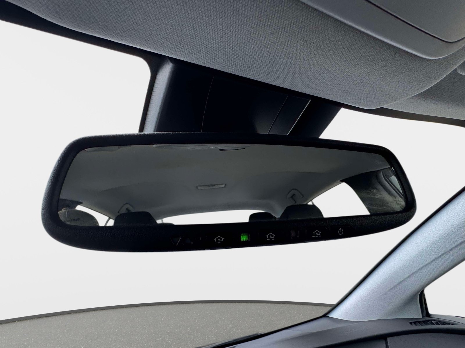 Certified 2022 Toyota Prius XLE AWD/4WD image 47