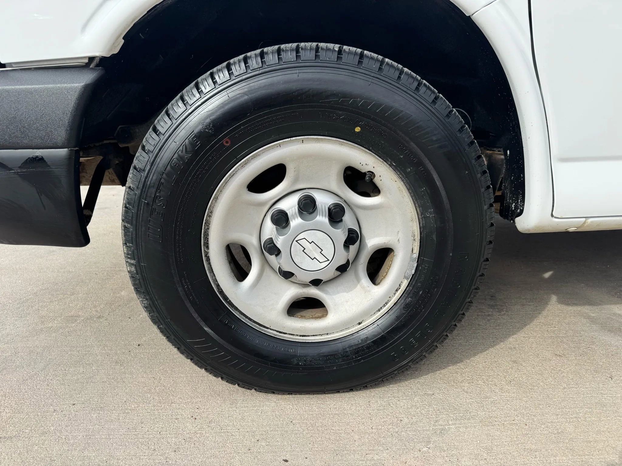 Used 2017 Chevrolet Express 2500 LS image 17