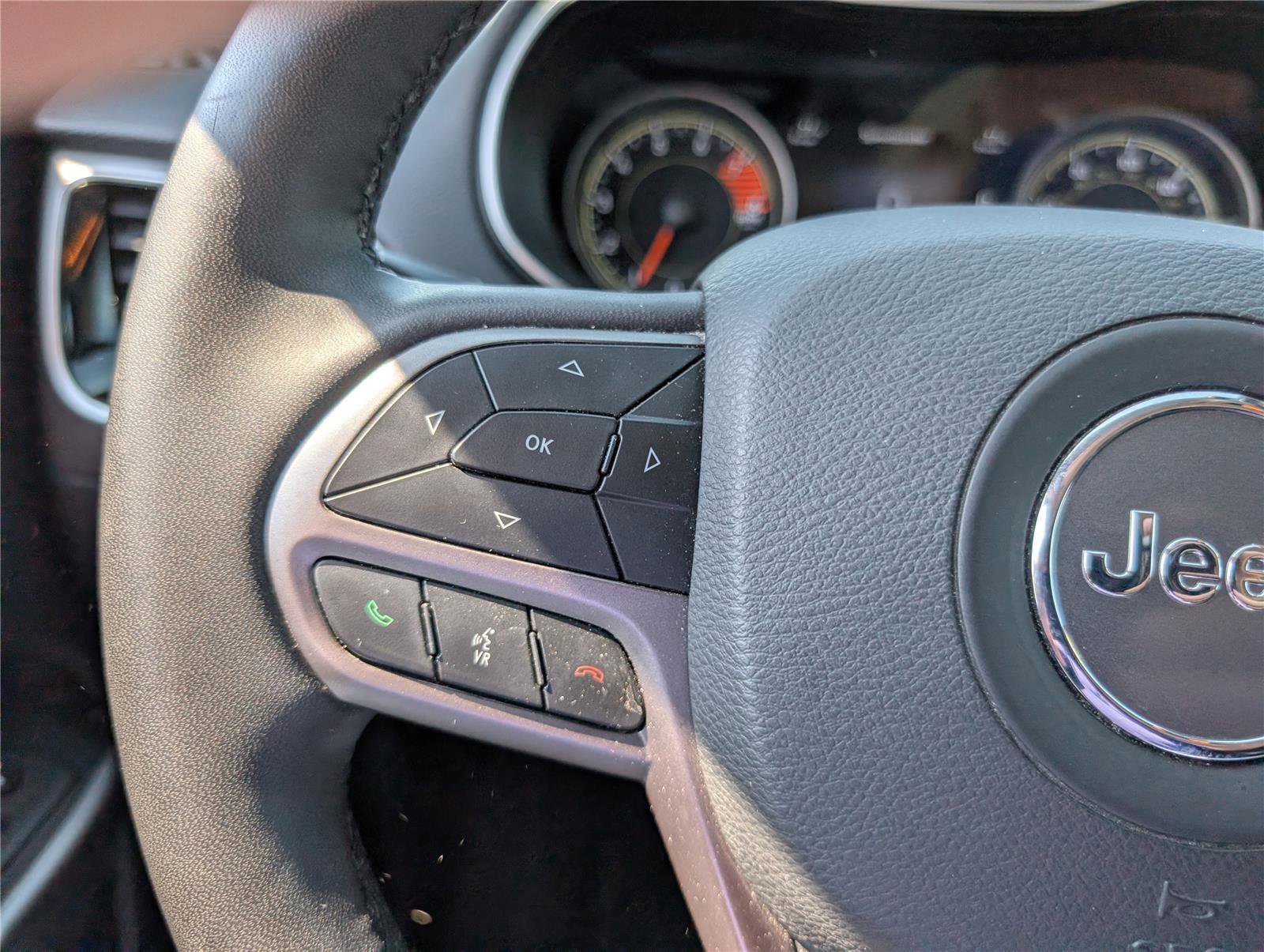 Used 2021 Jeep Cherokee Limited AWD/4WD image 20