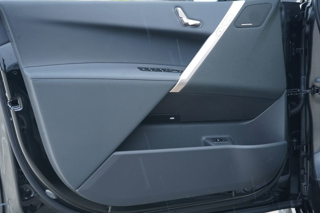 New 2026 BMW iX xDrive60 image 6