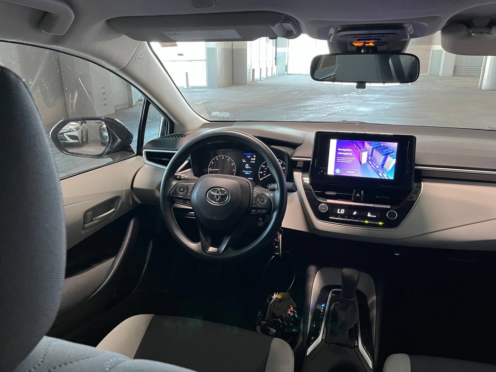 Used 2025 Toyota Corolla LE FWD image 39