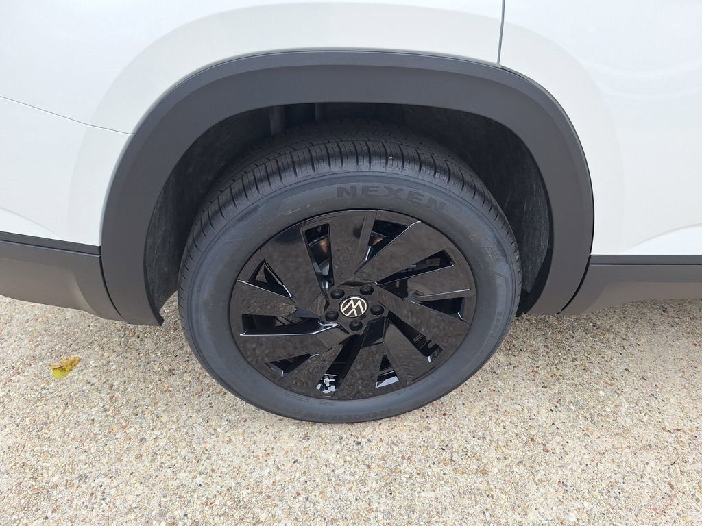 New 2026 Volkswagen Atlas SE image 26