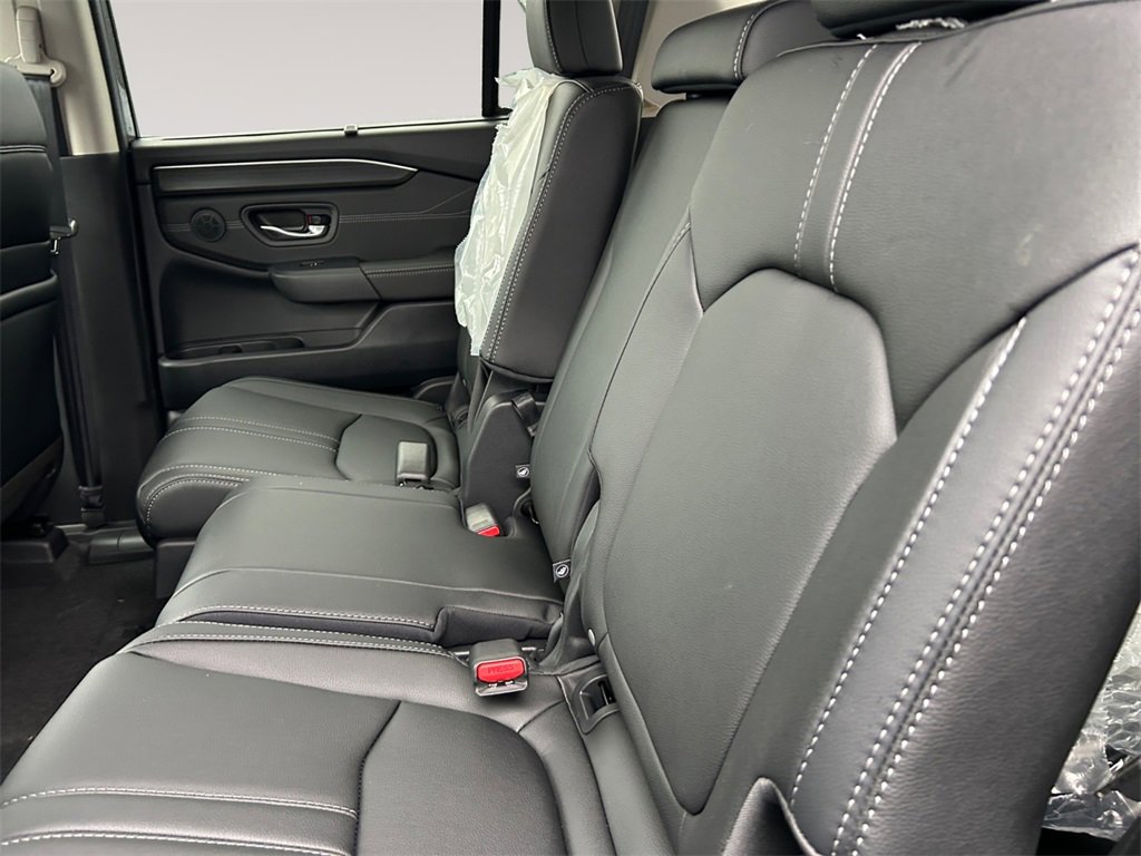 New 2026 Honda Pilot Touring image 13