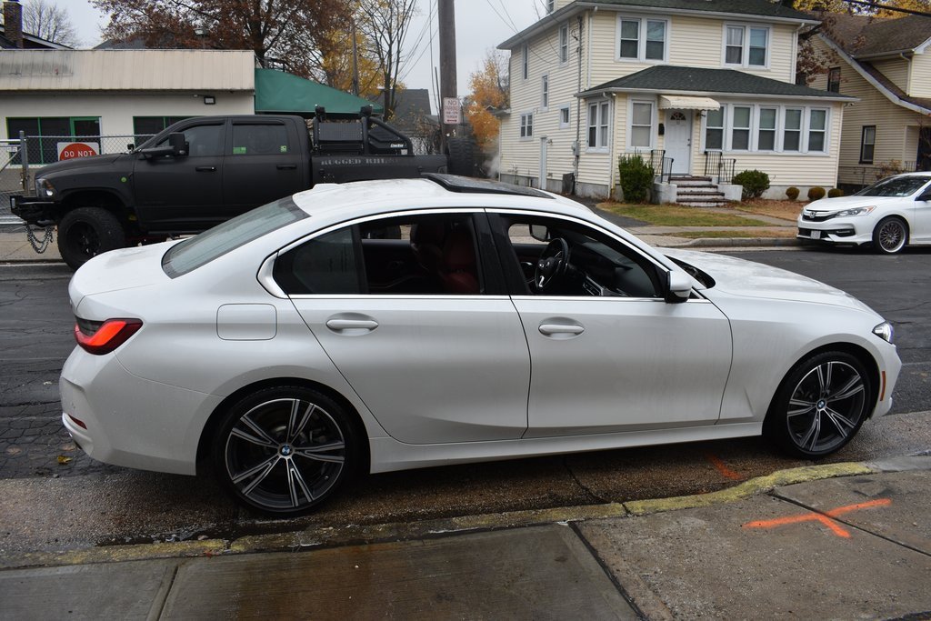 Used 2024 BMW 330i Sedan w/ Convenience Package image 5